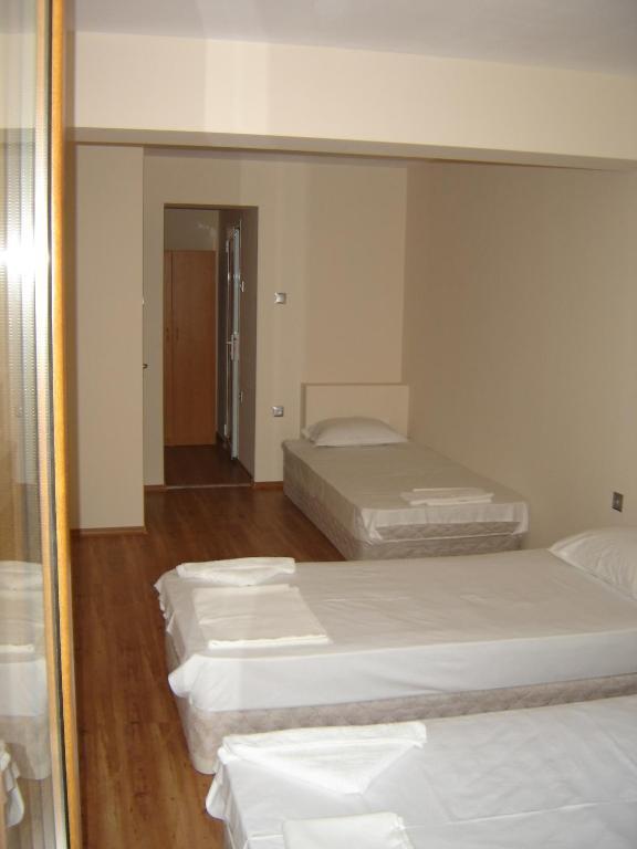 Central Park Family Hotel Kavarna Pokoj fotografie